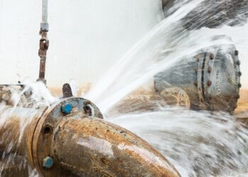 Las refinerías, en la búsqueda de teconologías eficientes para ahorrar agua
