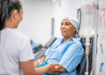 Mientras países desarrollados aprueban nuevos medicamentos para el cáncer con celeridad, Colombia demora en el proceso: Datos para entender el comportamiento del cáncer